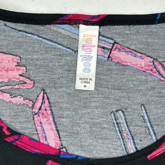 LuLaRoe Irma Tunic High low Blouse size Medium lipsticks cosmetology make up - Picture 8 of 9